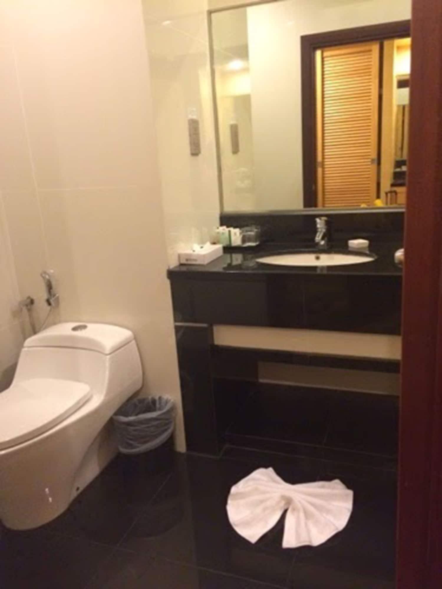 Imperial Palace Hotel 4*